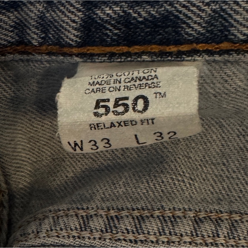 VTG Levi's 550 Relaxed Fit Made Canada Light Wash Denim Blue Jeans Mens 33x32 - Picture 4 of 11